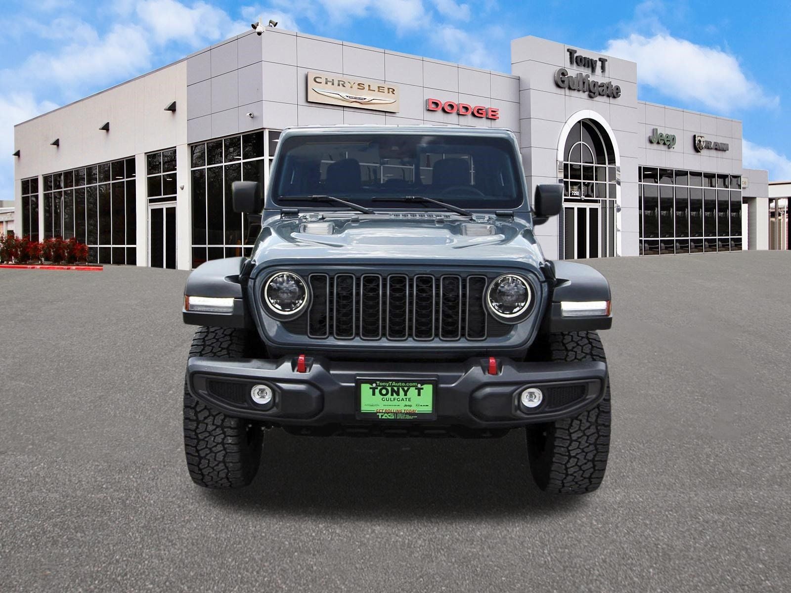 2025 Jeep Gladiator — side profile view