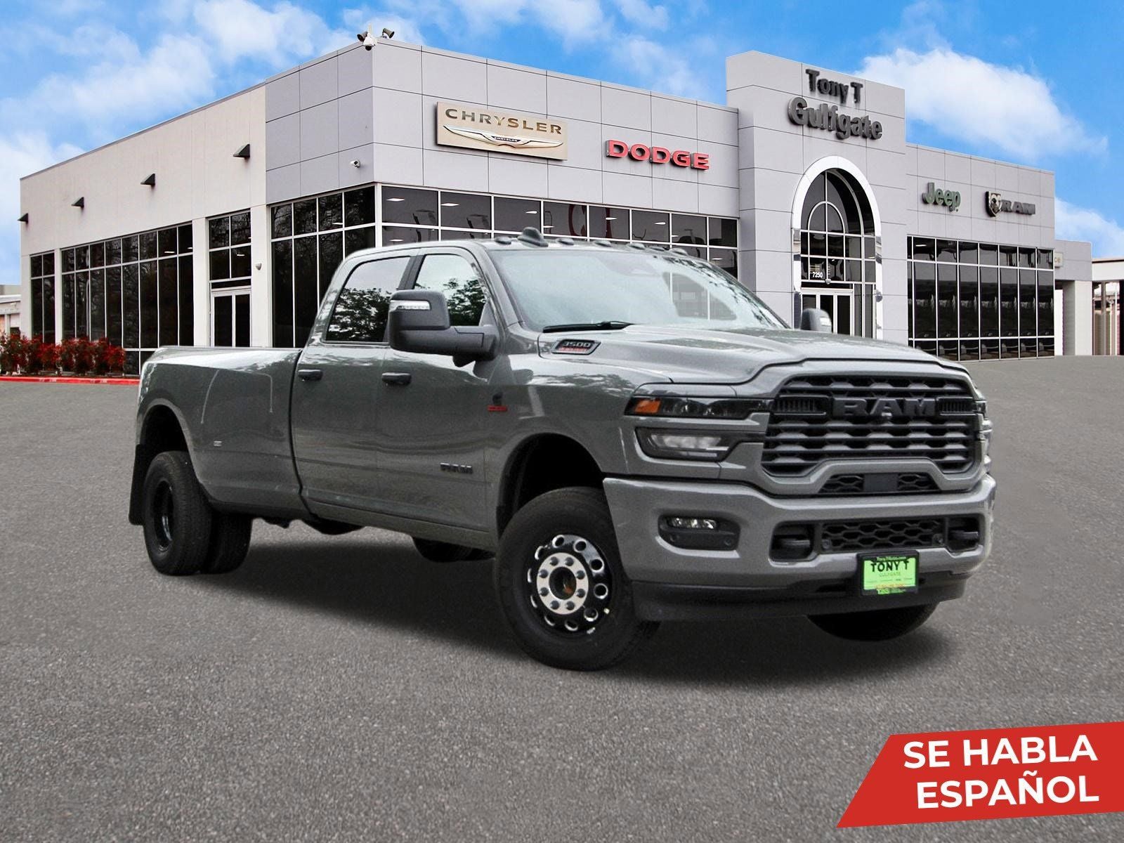2026 RAM 3500 Big Horn Lone Star 4x4 Crew Cab 8' Box in Ceramic Gray Clearcoat — front three-quarter view