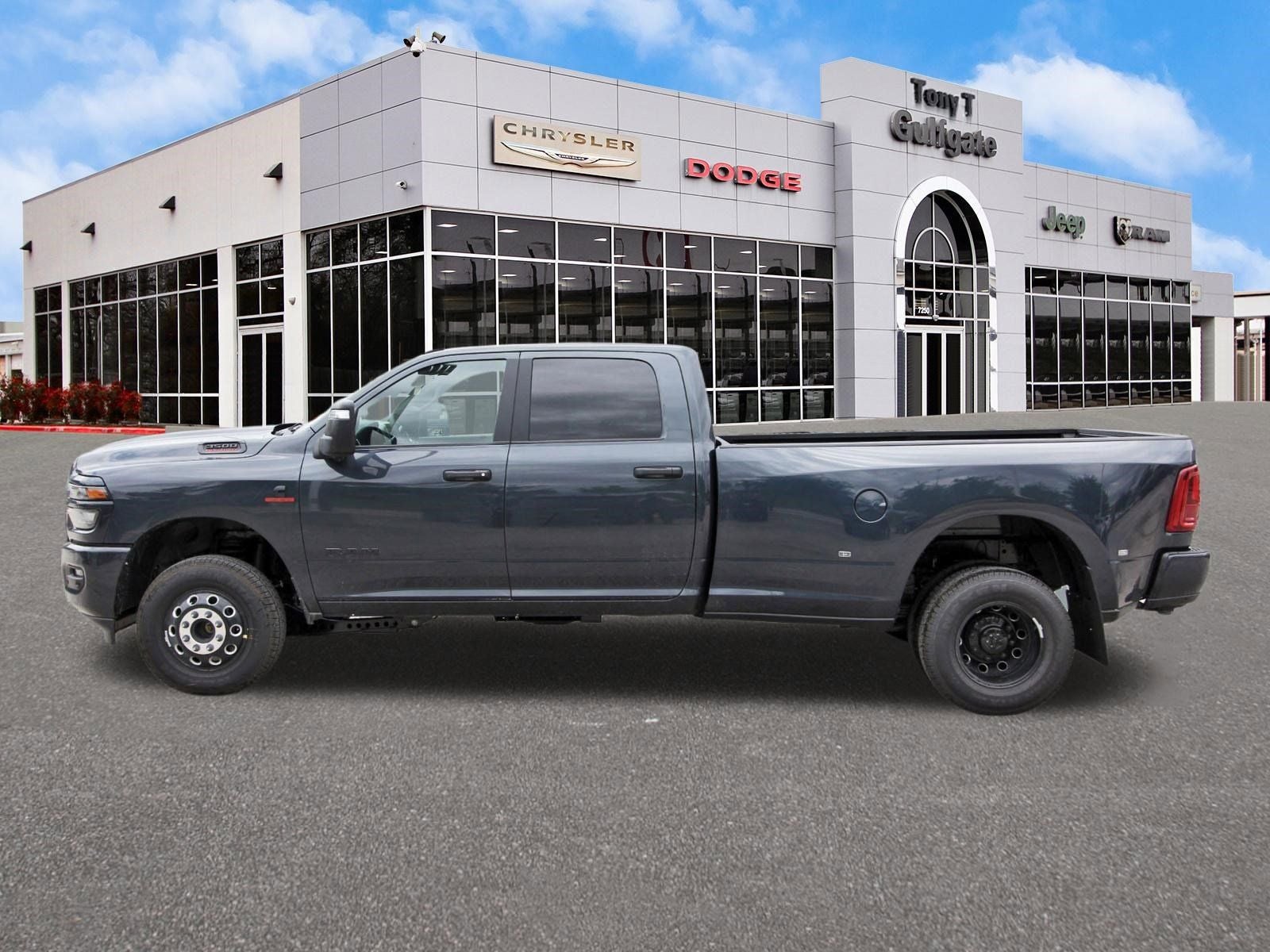 2026 RAM 3500 — detail view